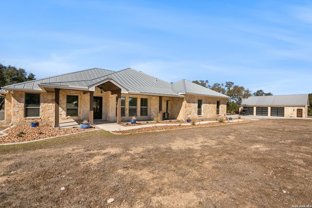 169 Nueces, Boerne, TX 78006