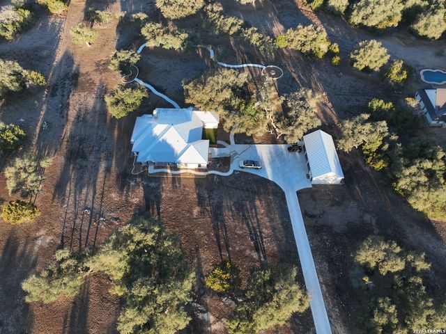 169 Nueces, Boerne, TX 78006