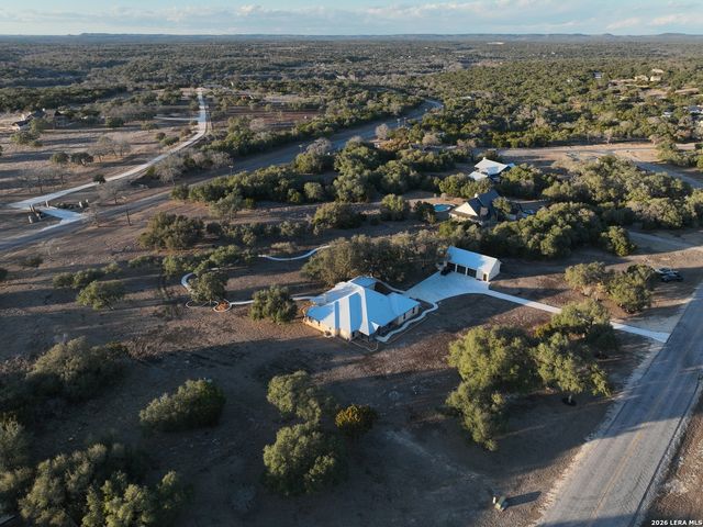 169 Nueces, Boerne, TX 78006