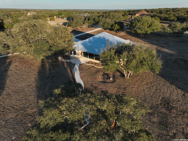 169 Nueces, Boerne, TX 78006