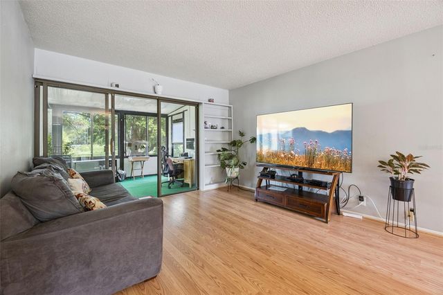 50 SHEOAH BOULEVARD 33, Winter Springs, FL 32708