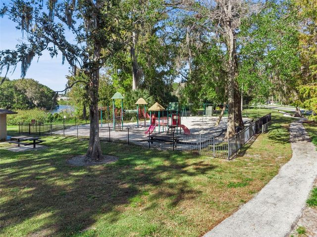 50 SHEOAH BOULEVARD 33, Winter Springs, FL 32708