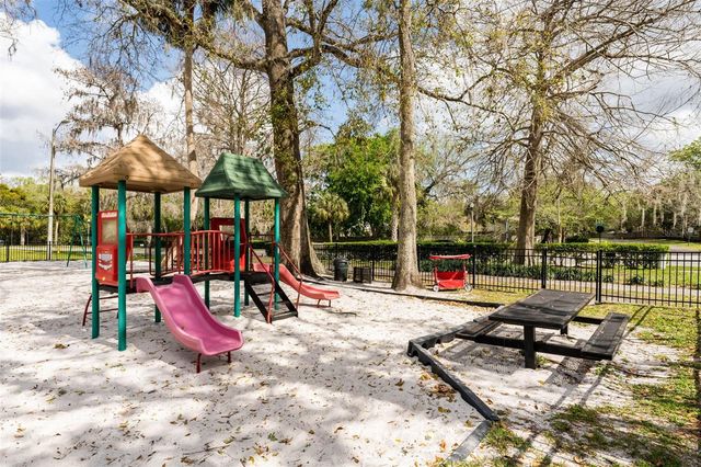 50 SHEOAH BOULEVARD 33, Winter Springs, FL 32708