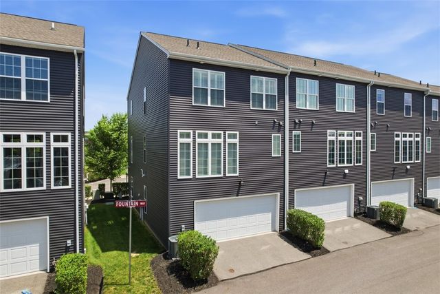 113 Meeder Ln, Cranberry Twp, PA 16066