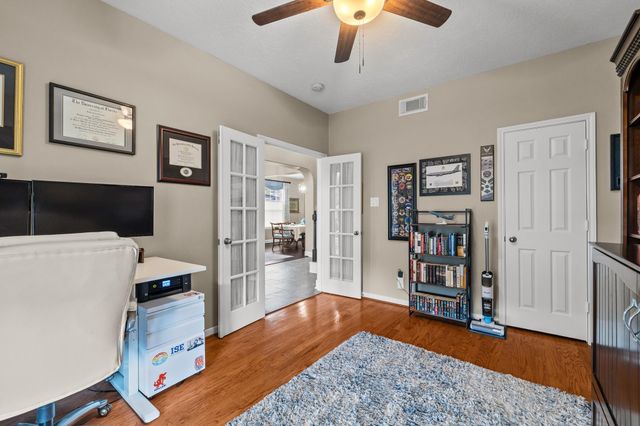 2306 Bell Creek Court, Pearland, TX 77584