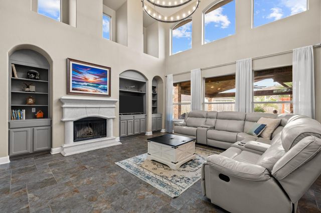 2306 Bell Creek Court, Pearland, TX 77584