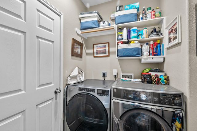 2306 Bell Creek Court, Pearland, TX 77584