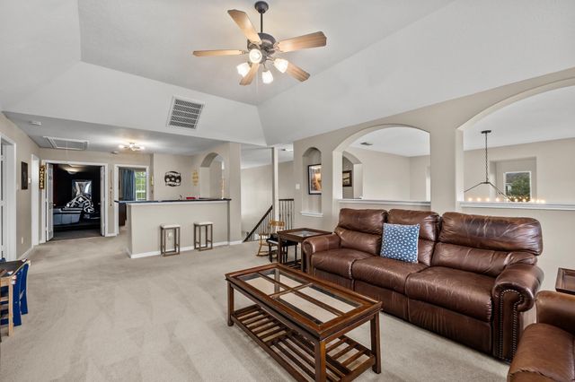 2306 Bell Creek Court, Pearland, TX 77584