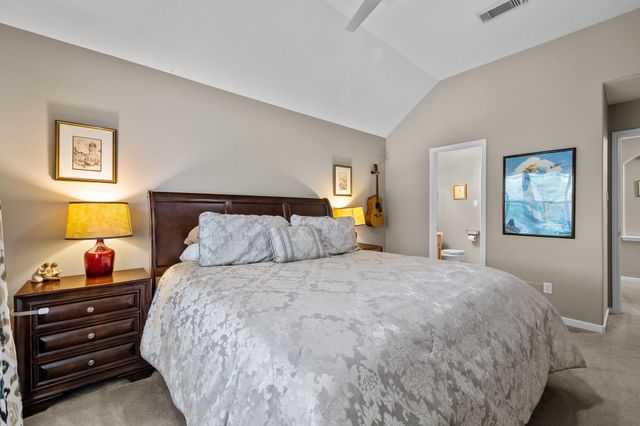 2306 Bell Creek Court, Pearland, TX 77584