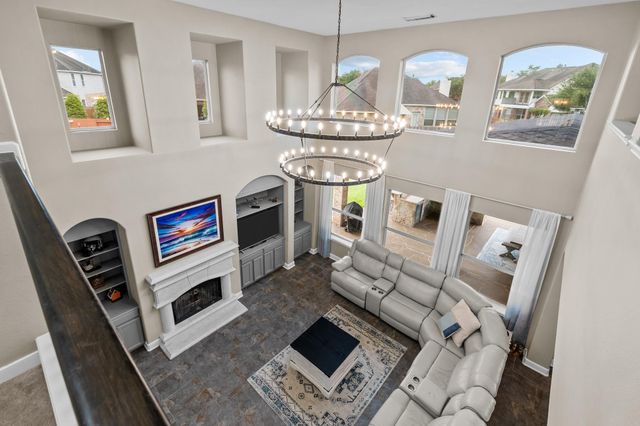 2306 Bell Creek Court, Pearland, TX 77584