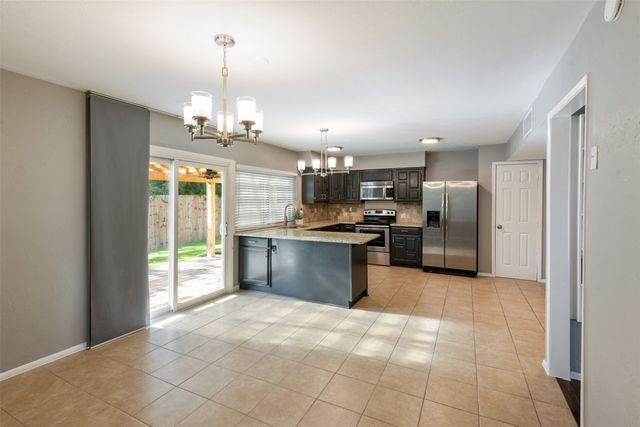 2316 Chinaberry Drive, Bedford, TX 76021