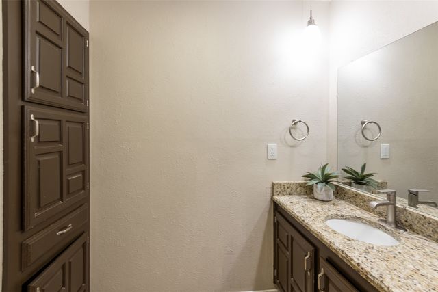 2316 Chinaberry Drive, Bedford, TX 76021