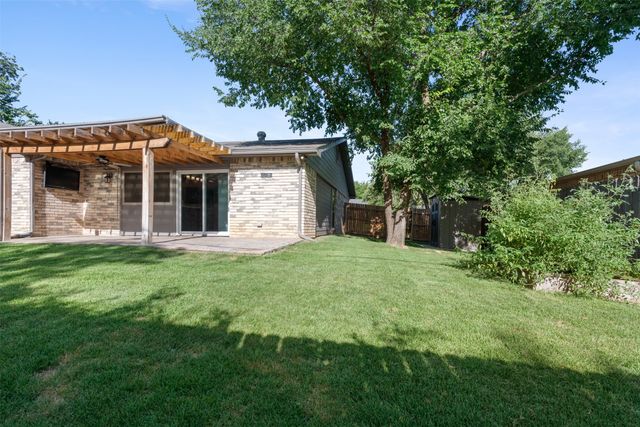 2316 Chinaberry Drive, Bedford, TX 76021
