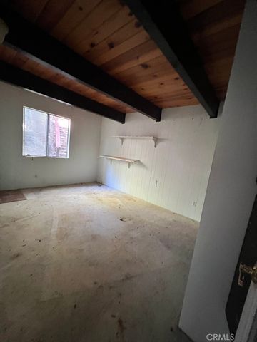 23865 Lakeview, Crestline, CA 92325