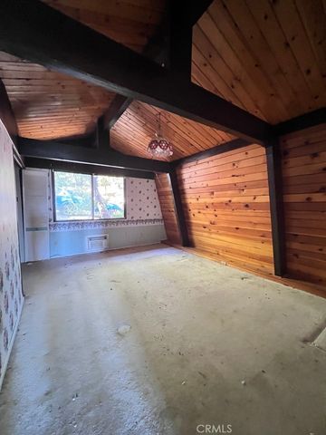 23865 Lakeview, Crestline, CA 92325