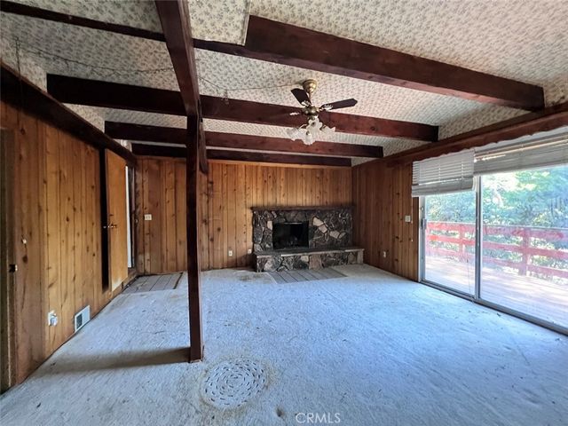 23865 Lakeview, Crestline, CA 92325