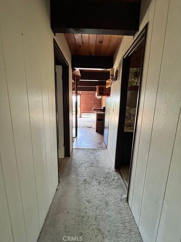 23865 Lakeview, Crestline, CA 92325