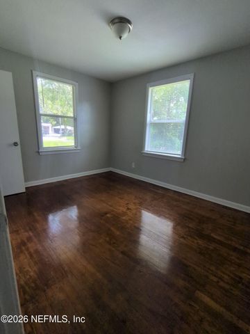 5217 MAYS Drive, Jacksonville, FL 32209