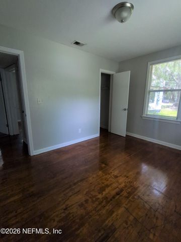 5217 MAYS Drive, Jacksonville, FL 32209