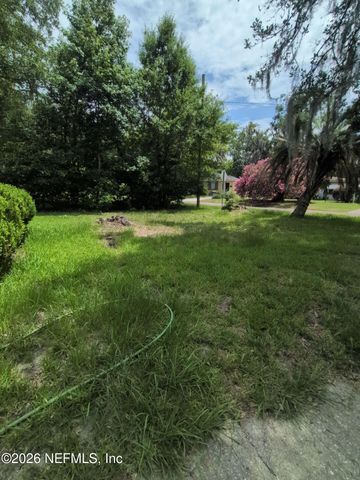 5217 MAYS Drive, Jacksonville, FL 32209