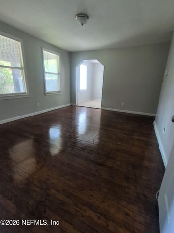 5217 MAYS Drive, Jacksonville, FL 32209