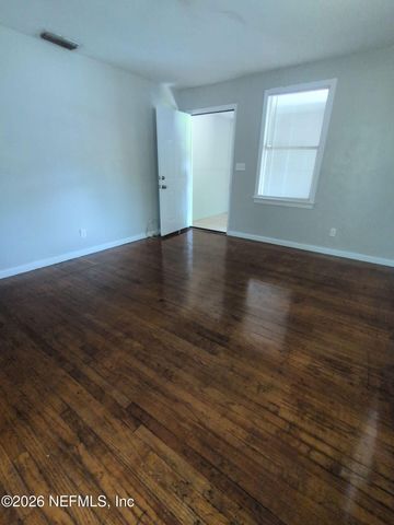 5217 MAYS Drive, Jacksonville, FL 32209