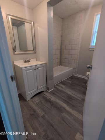 5217 MAYS Drive, Jacksonville, FL 32209