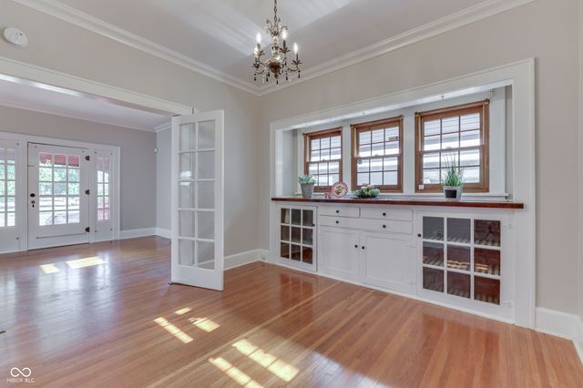 1005 Main Street, Beech Grove, IN 46107