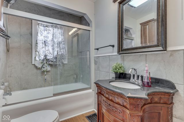 1005 Main Street, Beech Grove, IN 46107