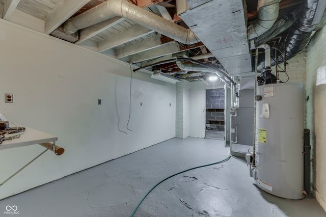 1005 Main Street, Beech Grove, IN 46107