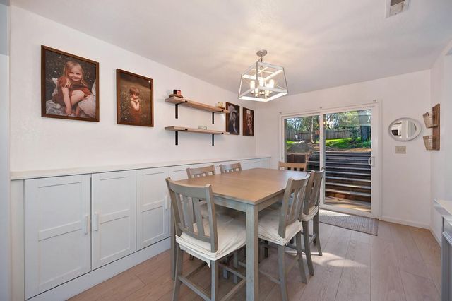 214 Alta Dr, Auburn, CA 95603