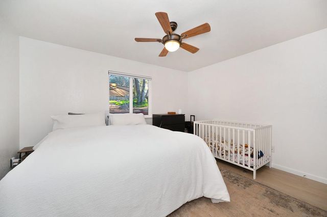 214 Alta Dr, Auburn, CA 95603