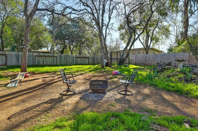 214 Alta Dr, Auburn, CA 95603