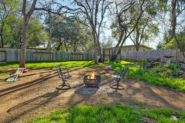 214 Alta Dr, Auburn, CA 95603