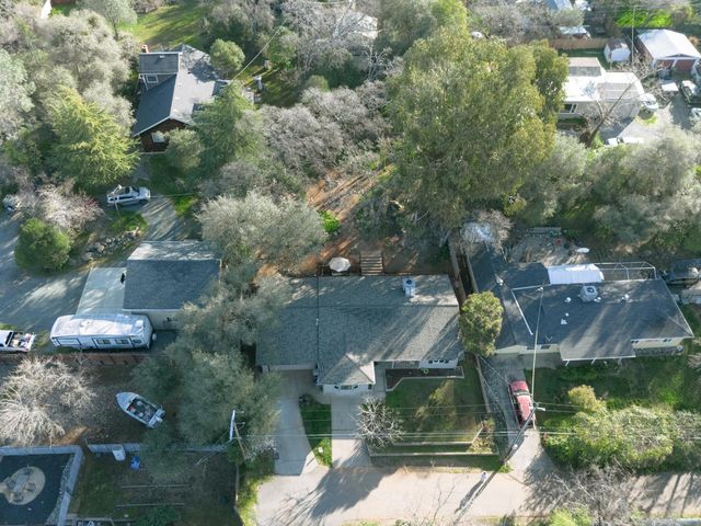 214 Alta Dr, Auburn, CA 95603