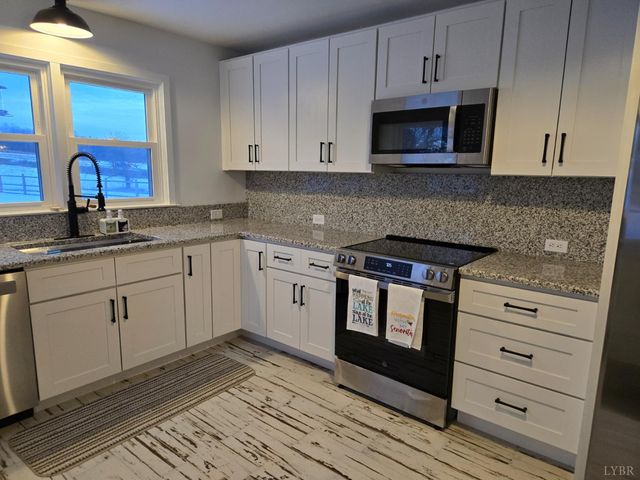 4015 White House Road, Moneta, VA 24121