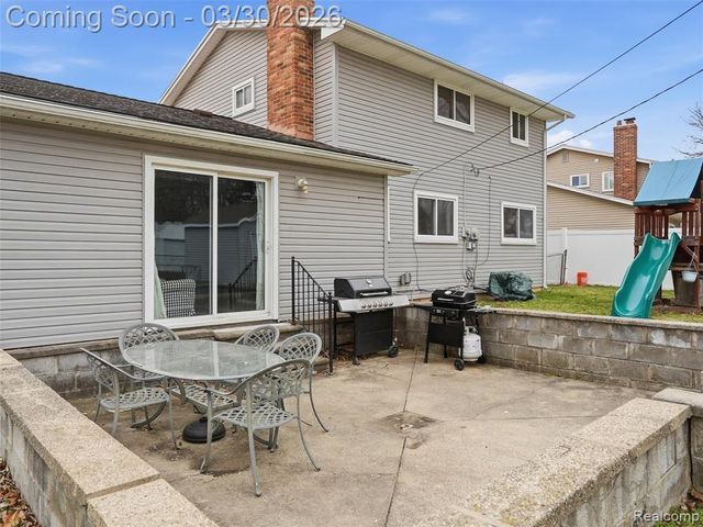 40326 William Drive, Sterling Heights, MI 48313