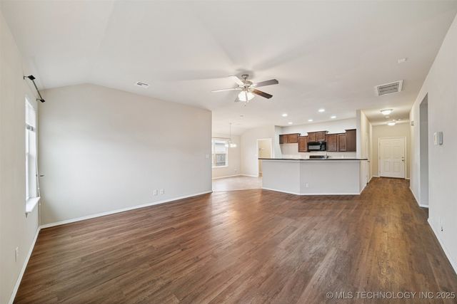 25173 E 91st Place S, Broken Arrow, OK 74014