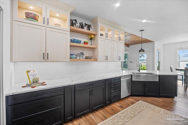 3996 Gordon Wells Dr, Milton, FL 32583