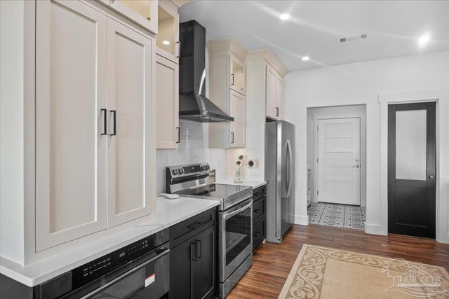 3996 Gordon Wells Dr, Milton, FL 32583