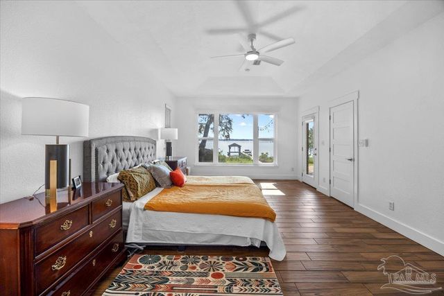 3996 Gordon Wells Dr, Milton, FL 32583