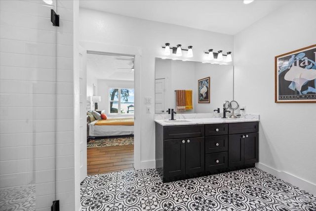 3996 Gordon Wells Dr, Milton, FL 32583