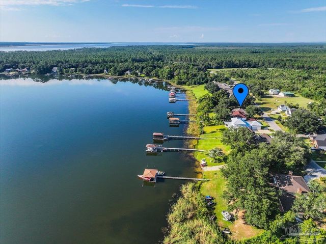 3996 Gordon Wells Dr, Milton, FL 32583