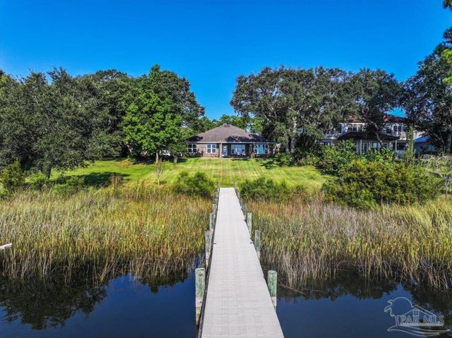 3996 Gordon Wells Dr, Milton, FL 32583