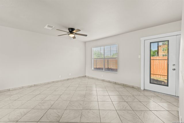 7955 RUBY MDW, San Antonio, TX 78251