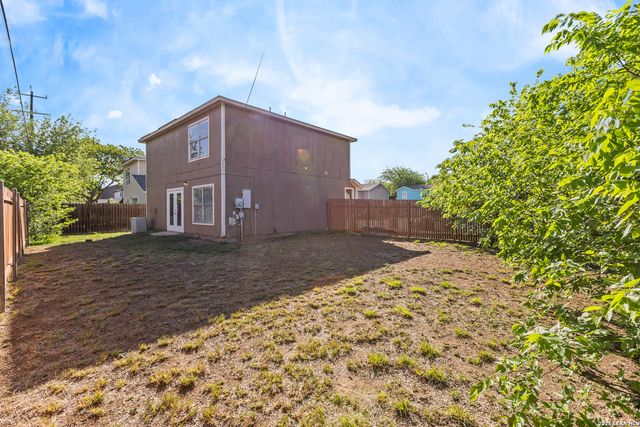 7955 RUBY MDW, San Antonio, TX 78251