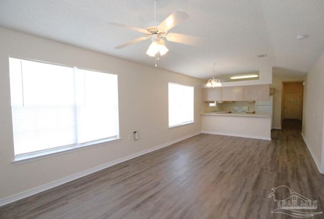 3092 Flintlock Dr, Pensacola, FL 32526