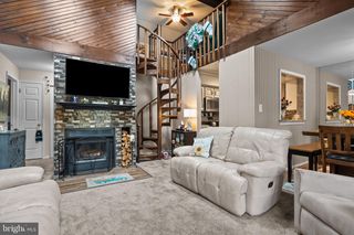 254 SASSAFRAS CT, Warrington, PA 18976