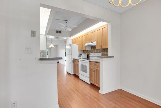 1705 Andros Isle J2, Coconut Creek, FL 33066