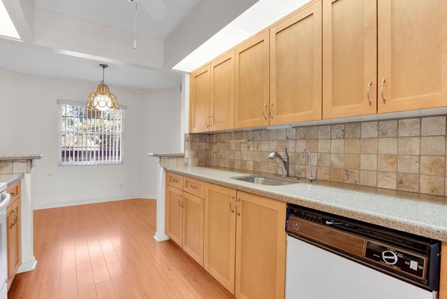 1705 Andros Isle J2, Coconut Creek, FL 33066